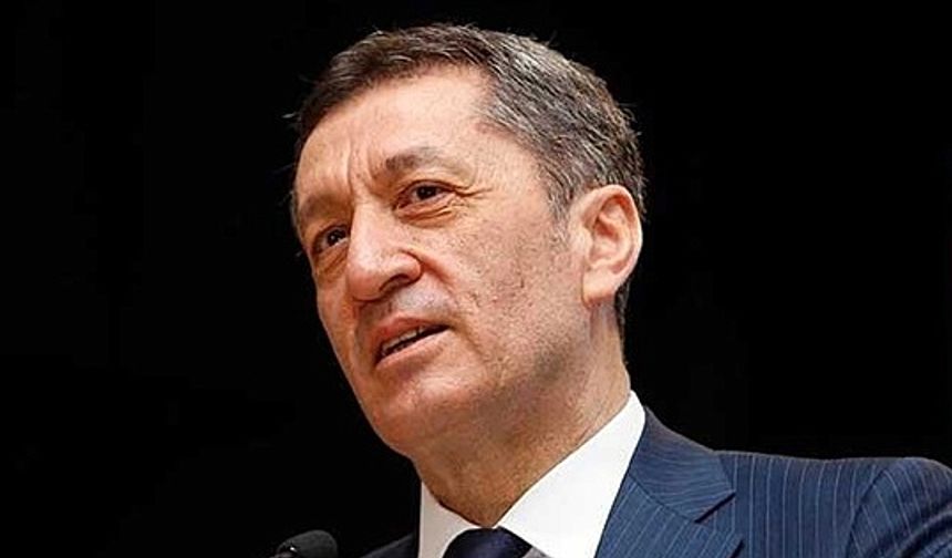 Bakan Selçuk&#39;tan öğretmen maaşları, ek ders ücretleri ve öğretmenlere eğitim açıklaması